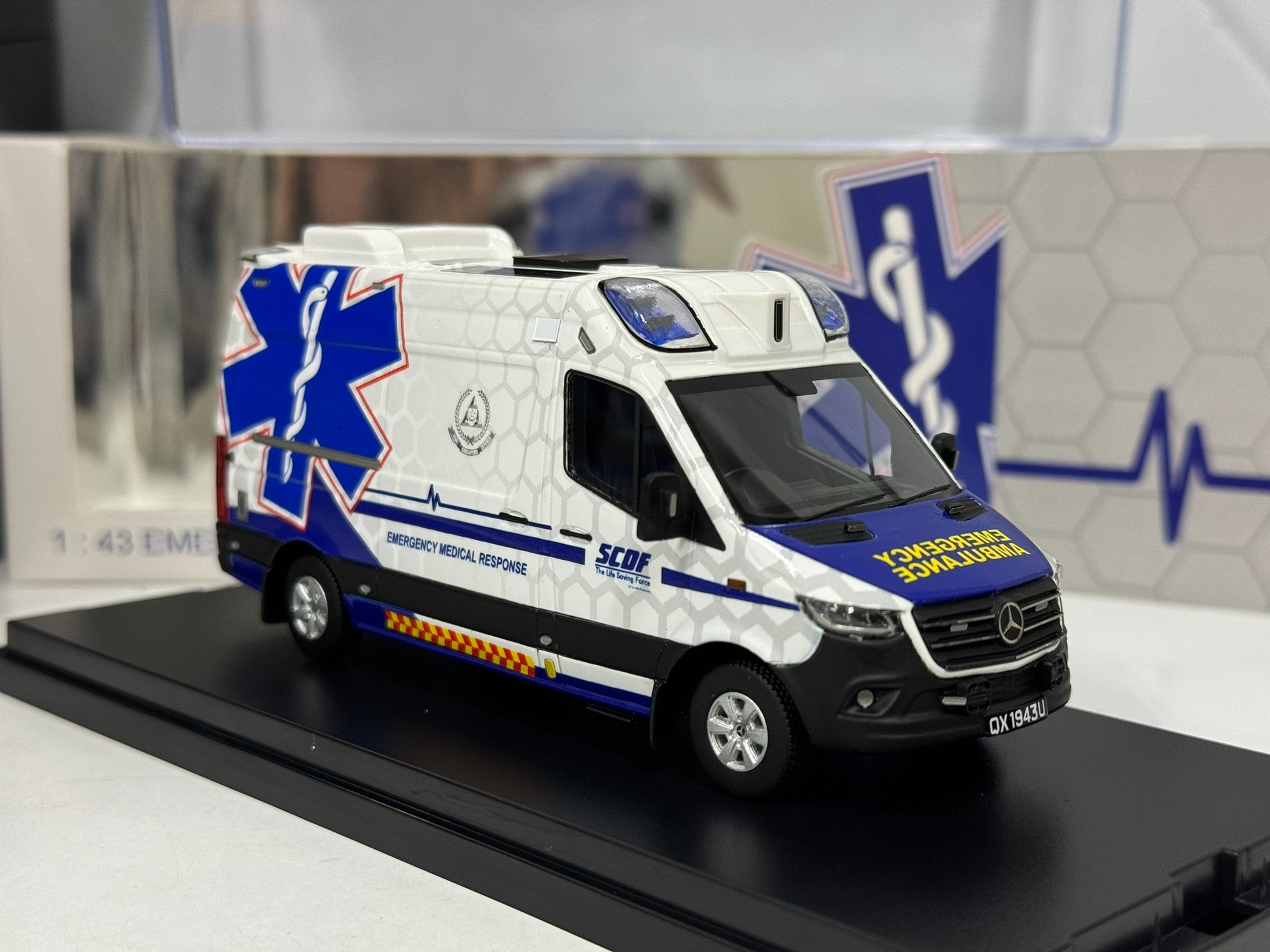 Odlewany Model Ambulansu SPRIN – Model Kit Singapore recenzja i cena