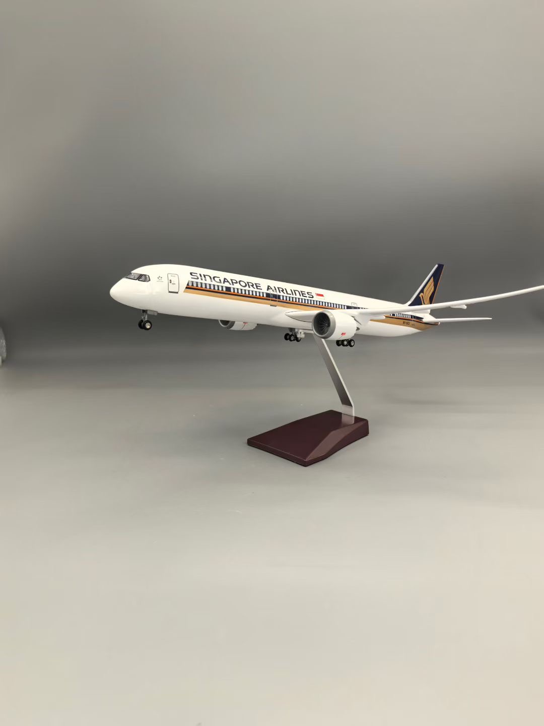 Model samolotu Singapore Airli – Model Kit Singapore recenzja i cena