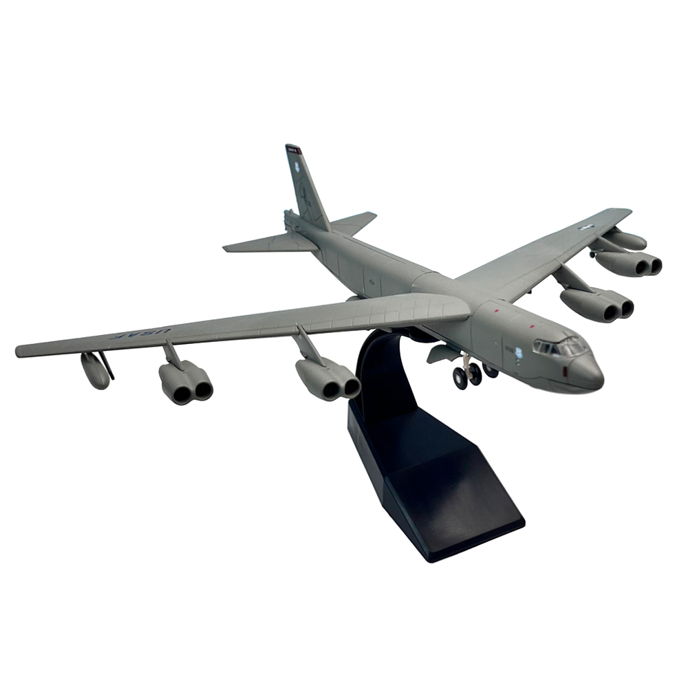 Model statku powietrznego B-52 – Model Kit Jet recenzja i cena