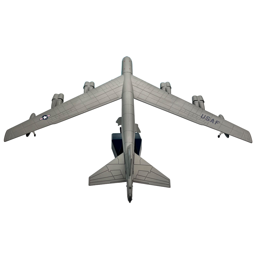Model statku powietrznego B-52 – Model Kit Jet recenzja i cena