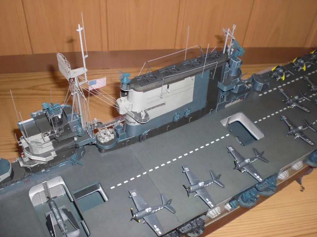 Układanka papierowa USS Sarato – Model Kit Uss Iowa recenzja i cena
