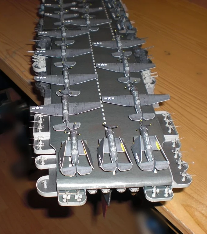 Układanka papierowa USS Sarato – Model Kit Uss Iowa recenzja i cena